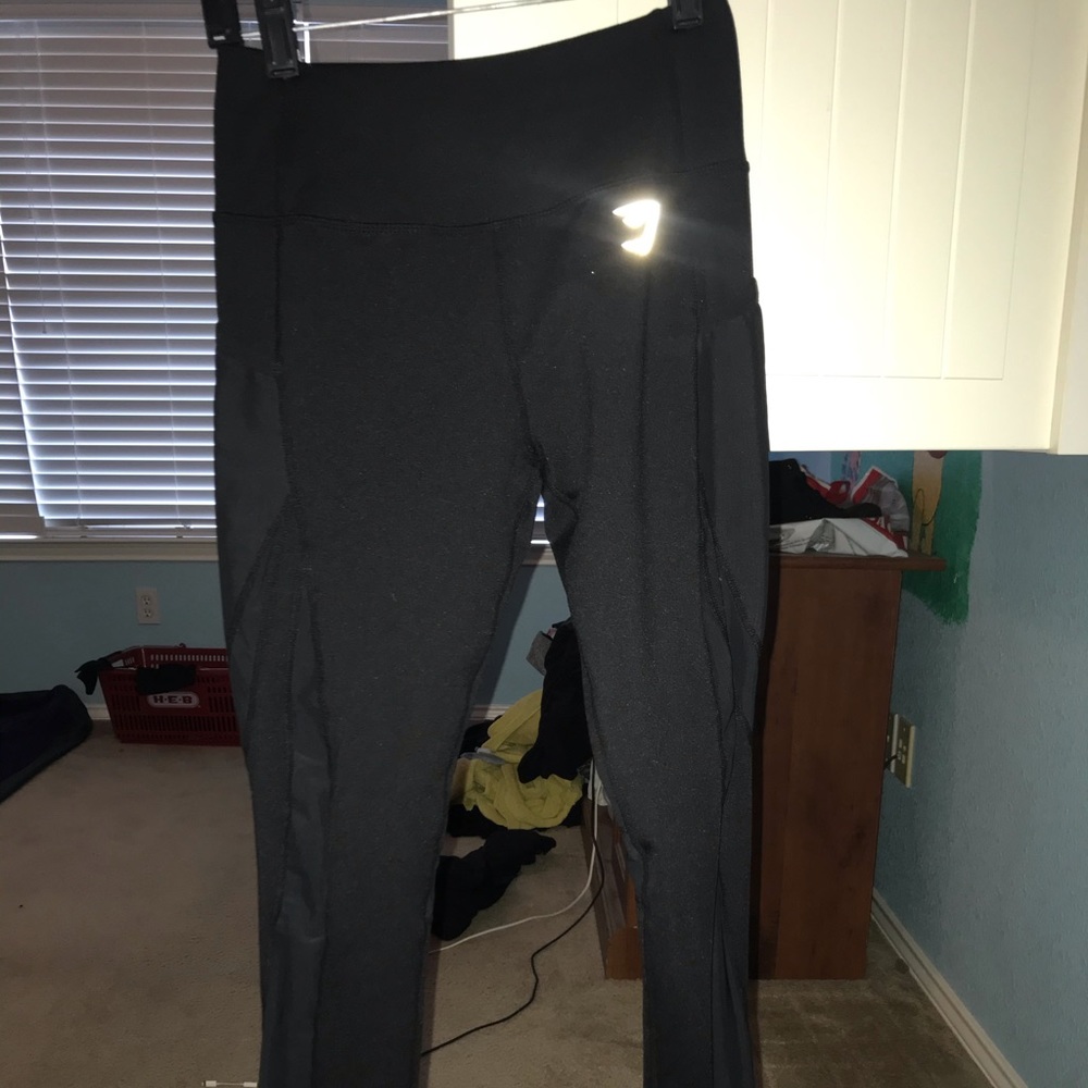 Black leggings with mesh pattern